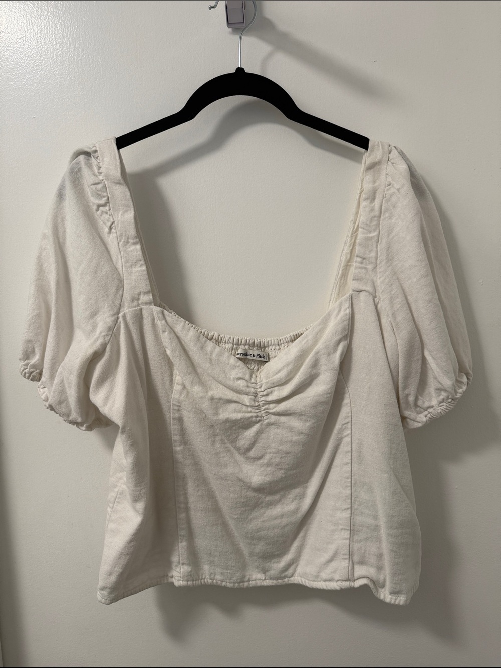 Abercrombie & Fitch | Sweetheart-Neck Puff Sleeve Top